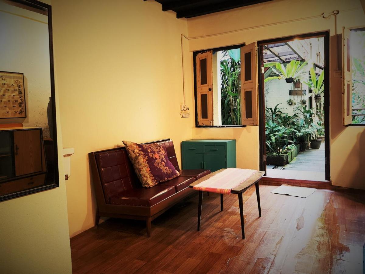 Moontree47 Motel George Town Exterior photo